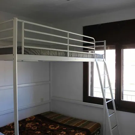 Acogedor Apartamento En Sagaro شقة *
