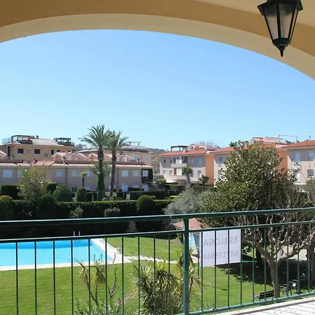 Apartment Acogedor Apartamento En Sagaro Girona